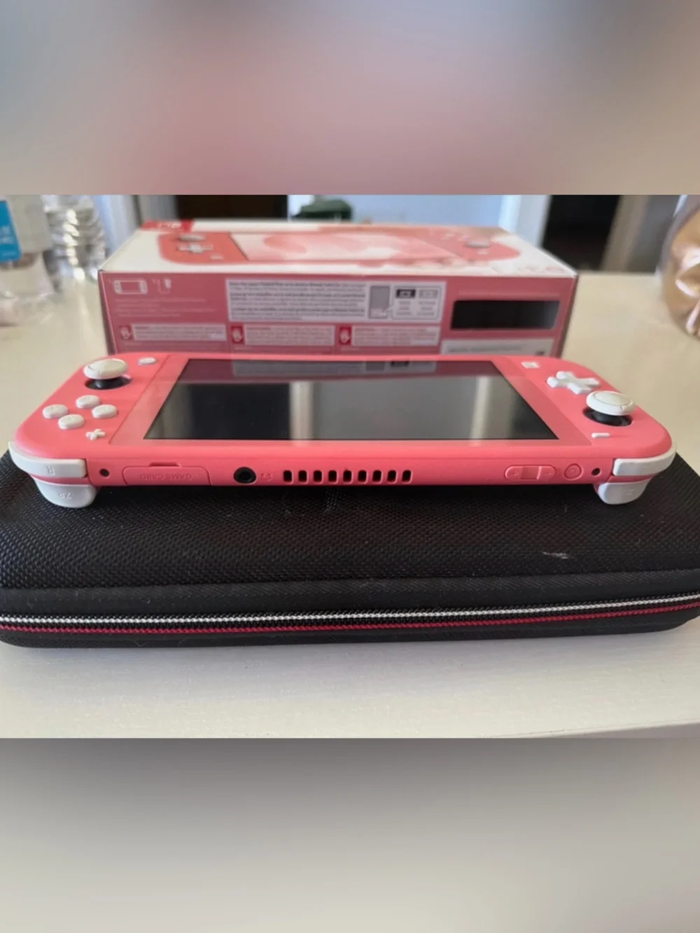 Coral Nintendo switch lite